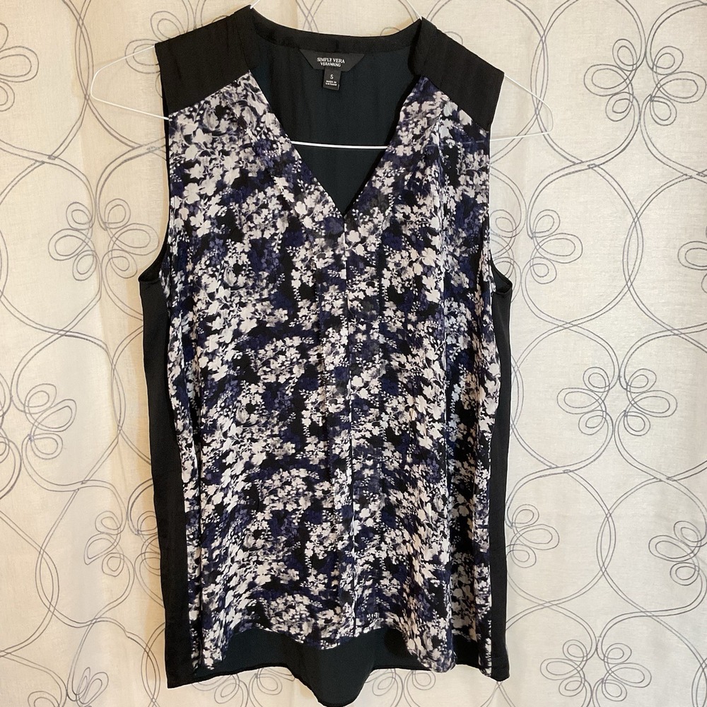 Women's‎ Simply Vera Vera Wang Sleeveless Black Blue Floral Blouse Size Small
